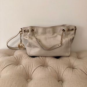 Off-white leather Michael Kors purse